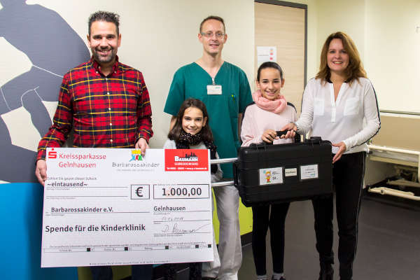 Spende für die Barbarossakinder - Meisterbetrieb Baumann Gebäudereinigung übergibt 1000 €